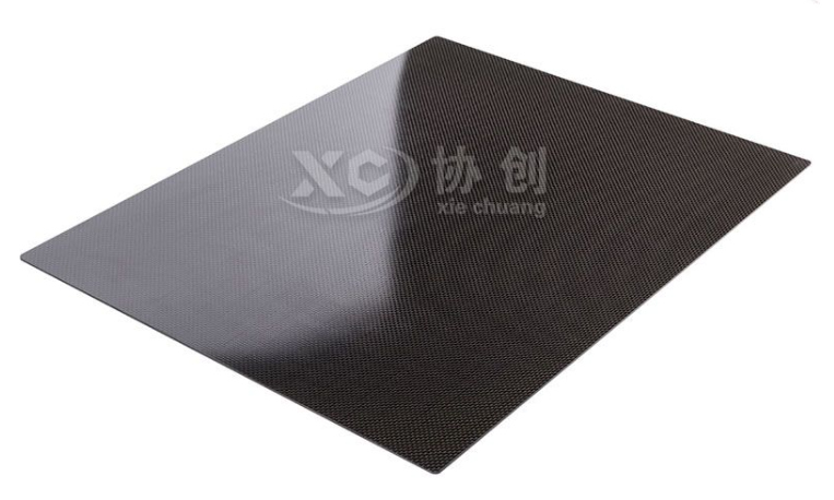 為什么平紋碳纖維板在現(xiàn)代工業(yè)中如此重要？
